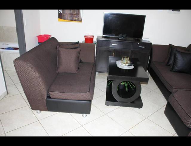2 BEDROOM APARTMENT FOR SALE IN JABULANI